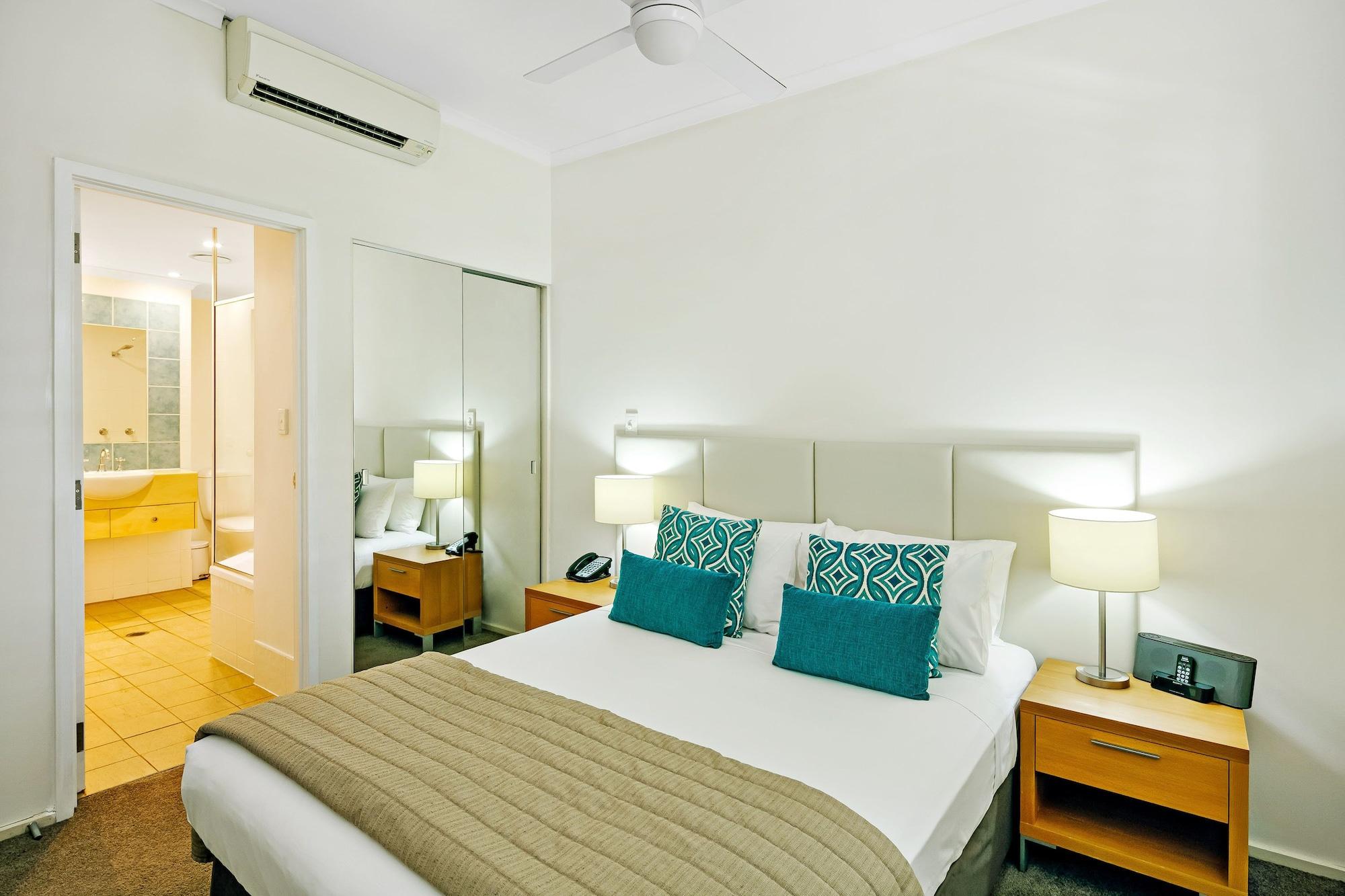 Mantra PortSea Port Douglas Exterior foto