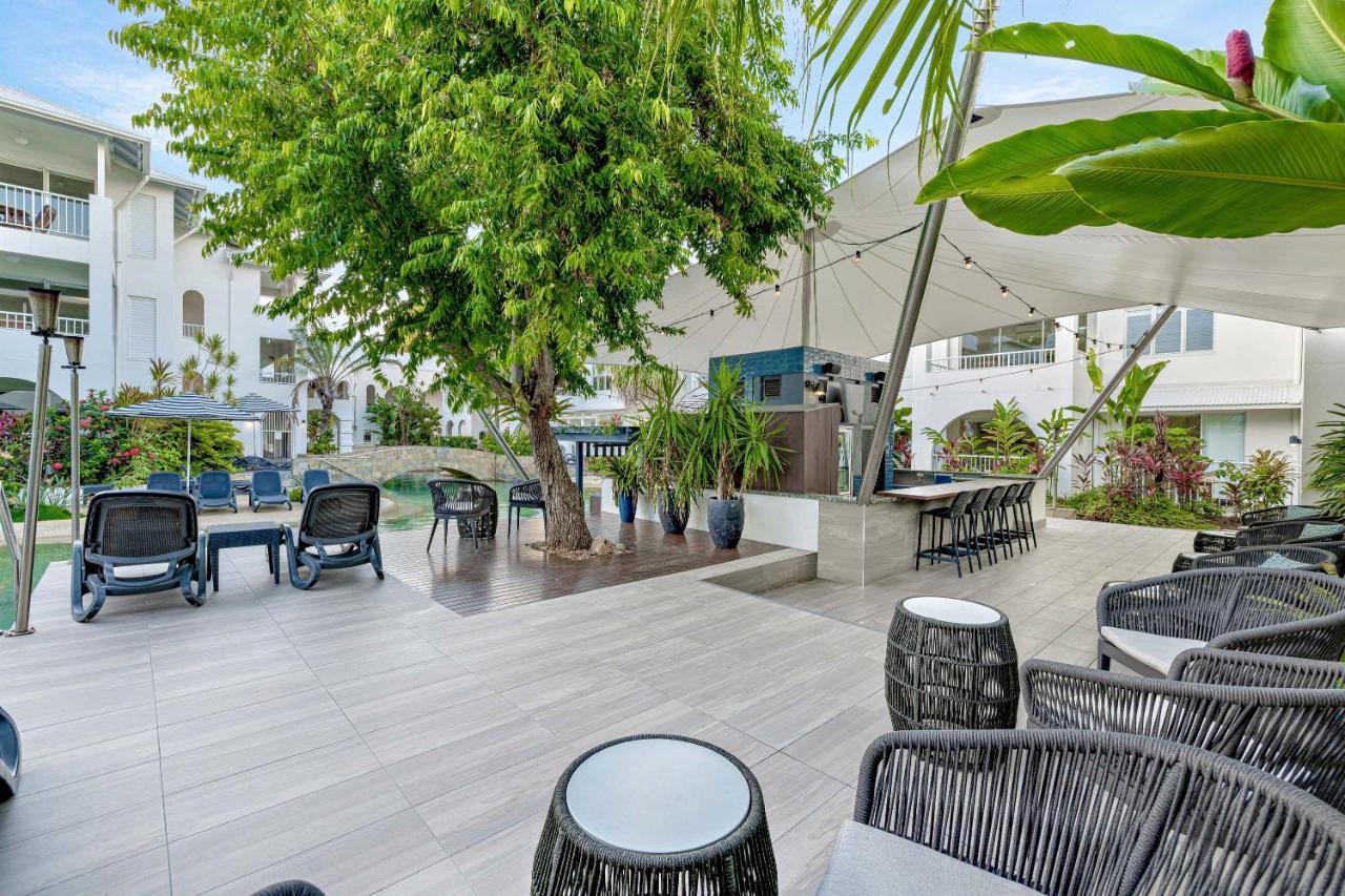Mantra PortSea Port Douglas Exterior foto